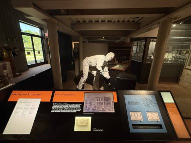 WILMINGTON, NC - 19 Nisan 2025 'te Wilmington, Kuzey Carolina' daki Cape Fear Museum of History and Science 'da sergi.