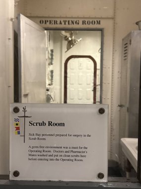 WILMINGTON, NC - 19 Nisan 2025 'te Wilmington, Kuzey Carolina' da görülen USS North Carolina.