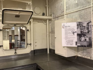 WILMINGTON, NC - 19 Nisan 2025 'te Wilmington, Kuzey Carolina' da görülen USS North Carolina.