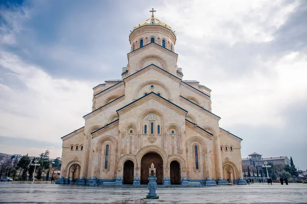 Die Dreifaltigkeitskathedrale von Tiflis — Stockfoto