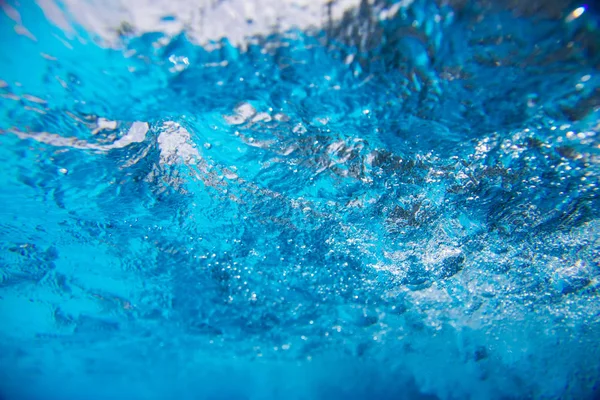 Povrchové vody pohled z pod vodou — Stock fotografie