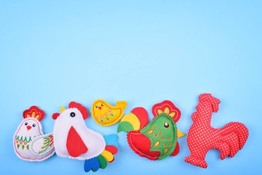 Anne baba ve bebek tavuk