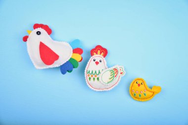 Anne baba ve bebek tavuk