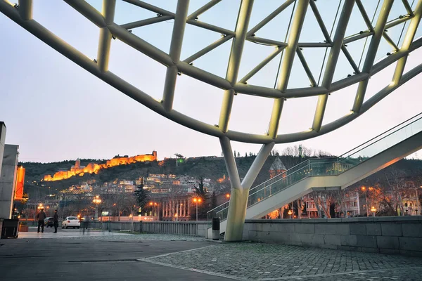 De brug van de vrede in Tbilisi — Stockfoto