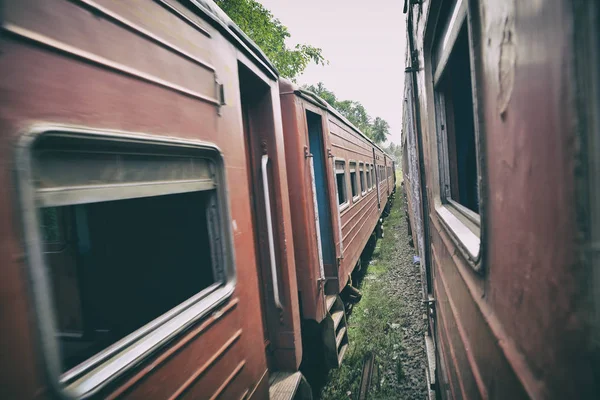 Ancien train à la gare — Photo