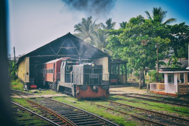 eski siyah lokomotif