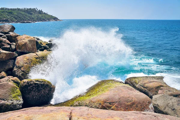 Хвиля в індійському океані — стокове фото