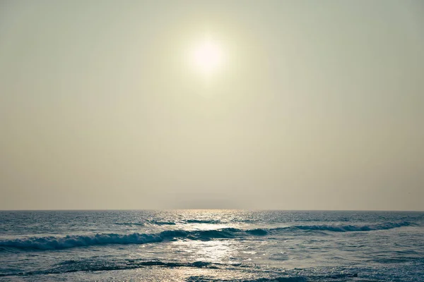Sol y océano — Foto de Stock