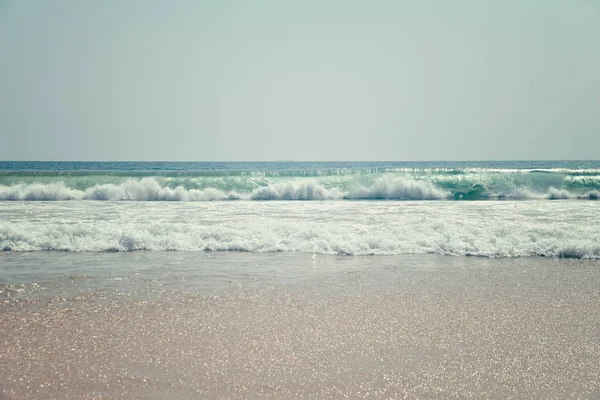 Bella onda nell'oceano — Foto Stock