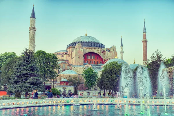 Kašna a Hagia Sophia — Stock fotografie