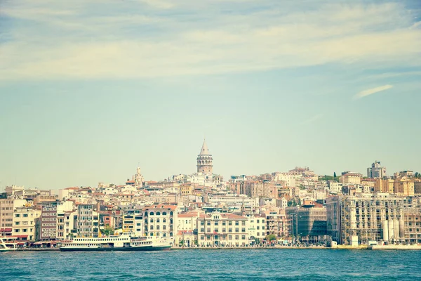 Krásný výhled na Istanbul, město na šířku. — Stock fotografie