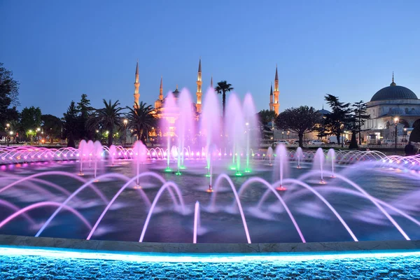 Brunnen Und Sultan Ahmed Moschee Istanbul Bei Sonnenuntergang — Stockfoto