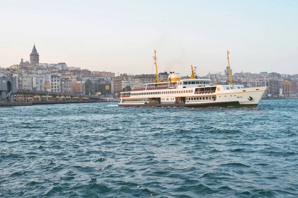 Beautiful view of Istanbul, city landscape. — Stock Photo, Image