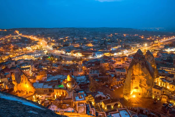 Goreme miasto w nocy — Zdjęcie stockowe