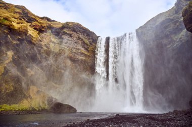 Güzel Skogafoss şelale