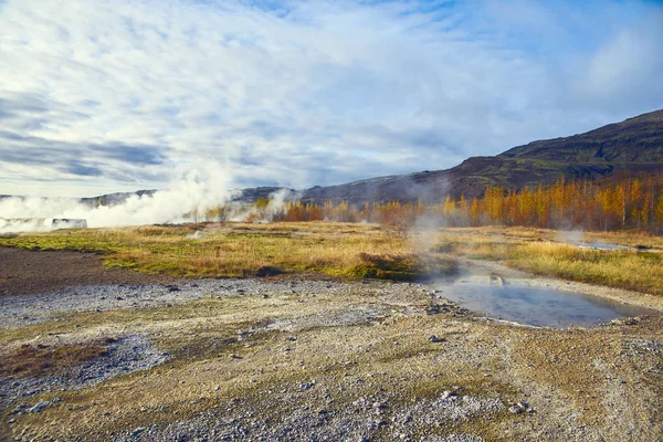Geysers in Iceland in autumn — Stock Photo, Image
