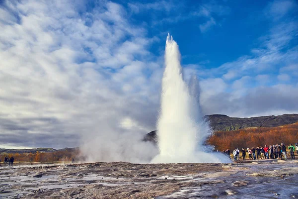 Geysers in Iceland in autumn — Stock Photo, Image