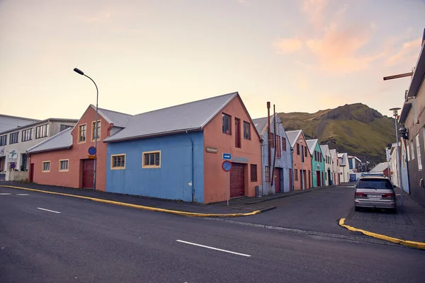 Vestmannaeyjar ist eine Stadt vor der Südküste Islands. — Stockfoto