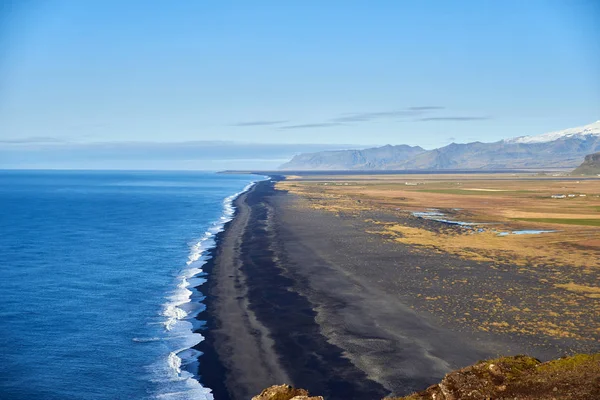 Costa dell'Oceano Atlantico in Islanda — Foto Stock