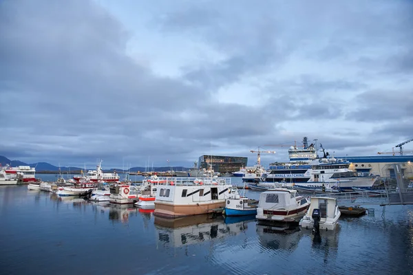 Puerto de Reikiavik, Islandia — Foto de Stock