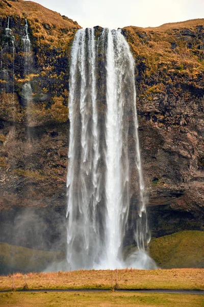 Krásný vodopád Seljalandsfoss — Stock fotografie