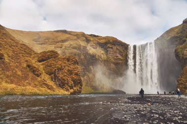 Güzel Skogafoss şelale