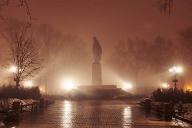Taras Shevchenko Anıtı