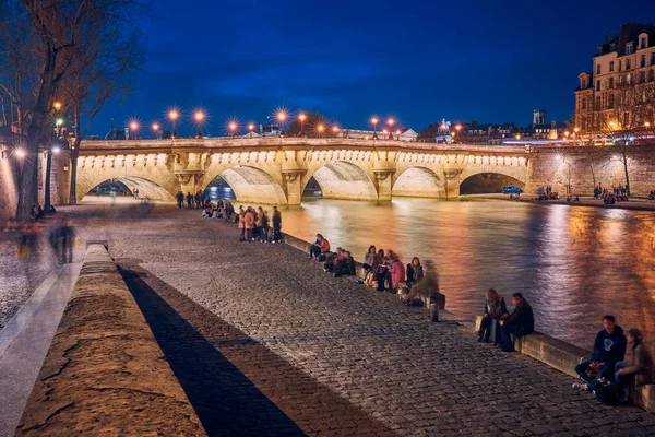 Вид на набережную в Париже, Франция — стоковое фото
