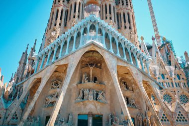 Bazilika i Tapınak Expiatori de la Sagrada Familia