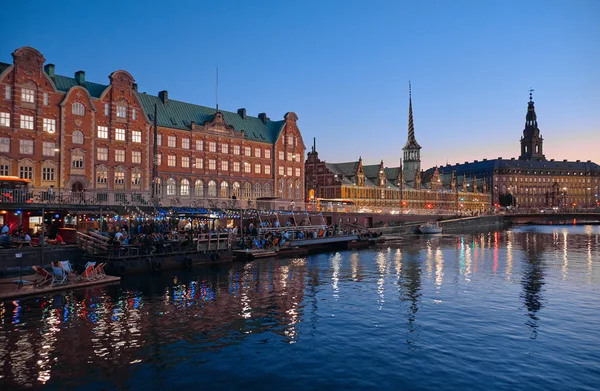 Borsen, auch als borsbygningen bekannt, ist eine Börse aus dem 17. Jahrhundert. — Stockfoto