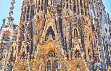 Bazilika i Tapınak Expiatori de la Sagrada Familia