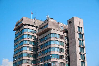 yüksek ofis binası 