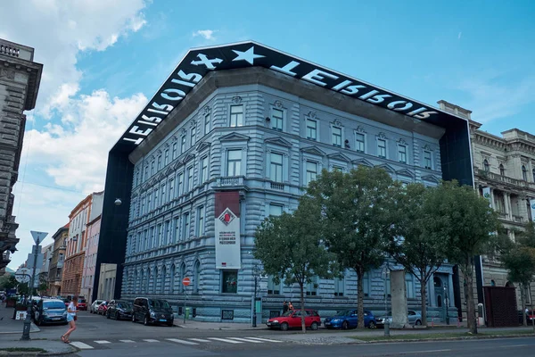 House of Terror é um museu localizado em Budapeste — Fotografia de Stock