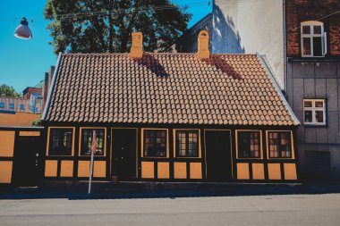 Odense, Danimarka'da eski güzel bina.