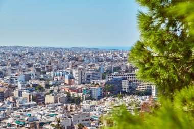 Dağdan Atina manzarası