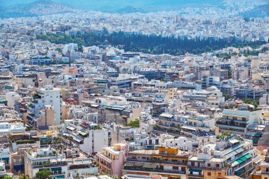 Dağdan Atina manzarası