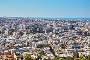 Dağdan Atina manzarası