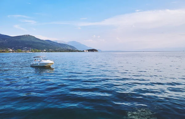 Jezero ohrid v Macedonii — Stock fotografie