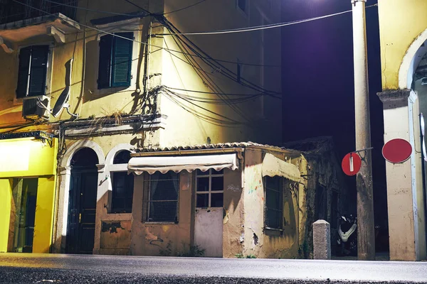 Korfu güzel eski binalar