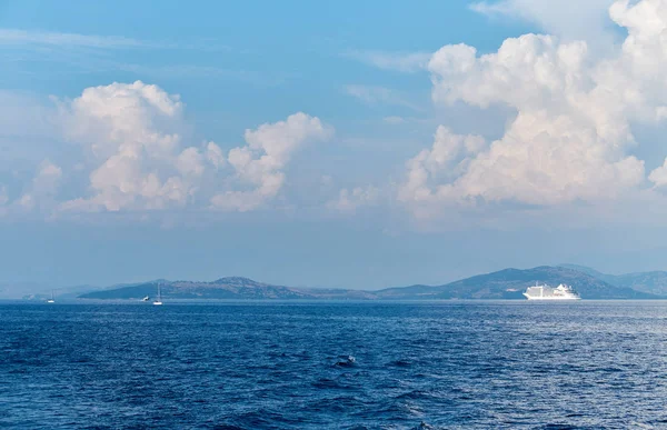 Os navios no mar Jónico — Fotografia de Stock