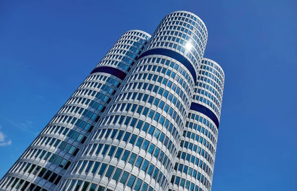 Bmw Müzesi, Bmw tarihinin bir otomobil müzesidir.