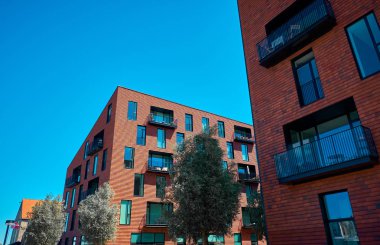 Şehir merkezinde modern ve konforlu konut binaları. Kopenhag, Danimarka.