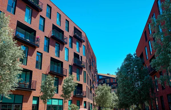 Moderna och bekväma bostadshus i stadens centrum. Köpenhamn, Danmark. — Stockfoto