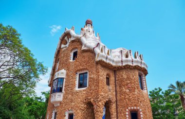 Park Guell Barcelona üst bölümünde, Antonio Gaudi tarafından oluşturulan 