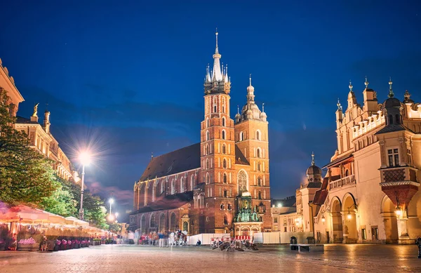 Basílica de Santa María. Cracovia, Polonia . — Foto de Stock