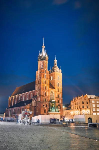 Basílica de Santa María. Cracovia, Polonia . — Foto de Stock