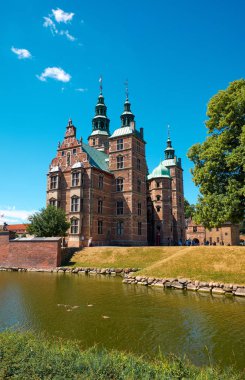 Kale Bahçelerinden görülen Rosenborg Kalesi