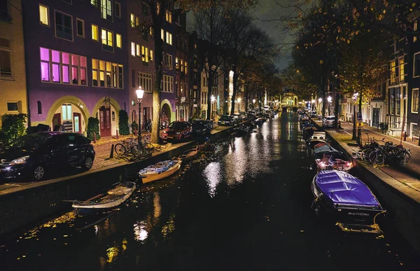 Άμστερνταμ τη νύχτα, κάτω χώρες. — Φωτογραφία Αρχείου