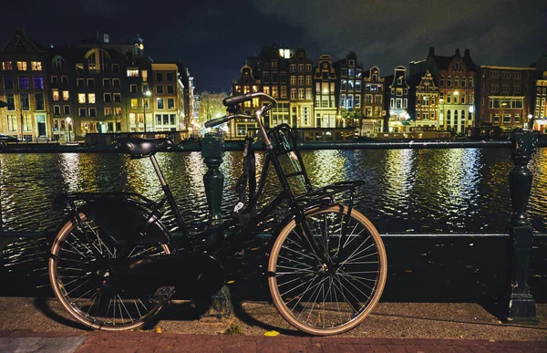 Ámsterdam por la noche, Países Bajos . —  Fotos de Stock