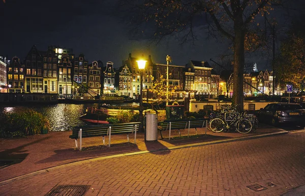 Amesterdão à noite, Países Baixos . — Fotografia de Stock